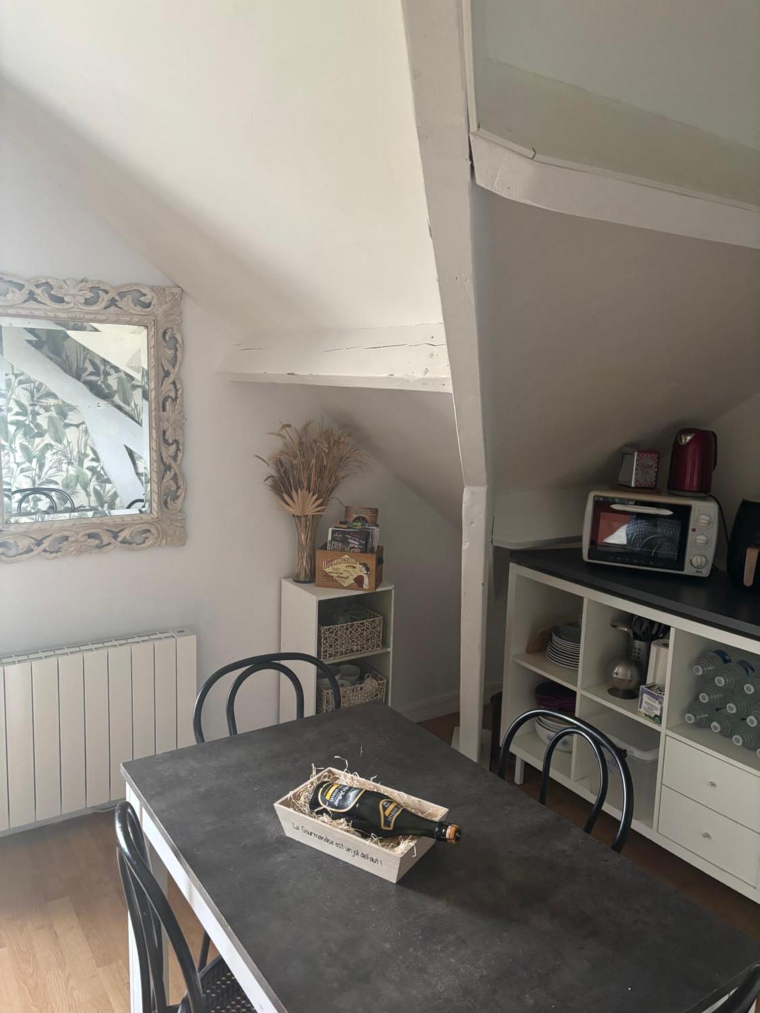 Une Ambiance Cosy Avec Jardin Privatif Nassandres Exterior photo